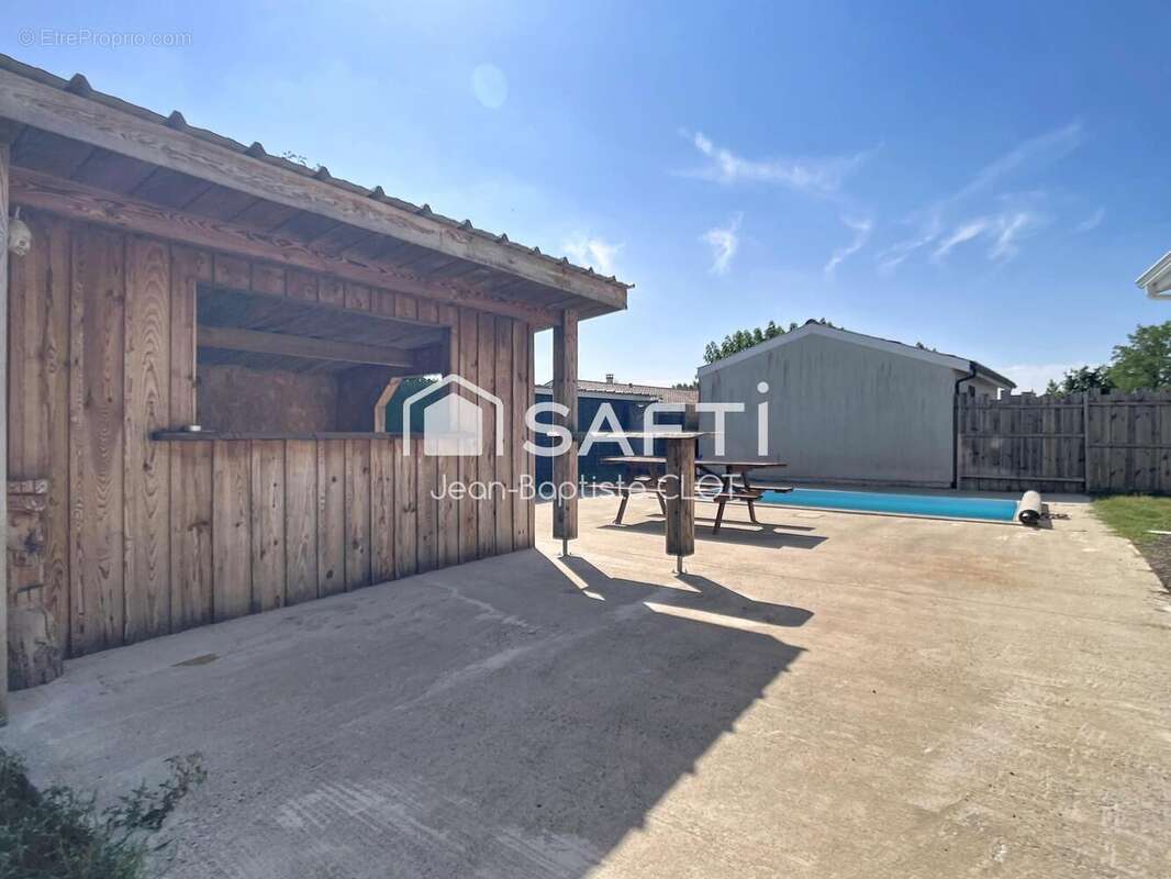 Maison 75 m² à Cerons  - photo 2