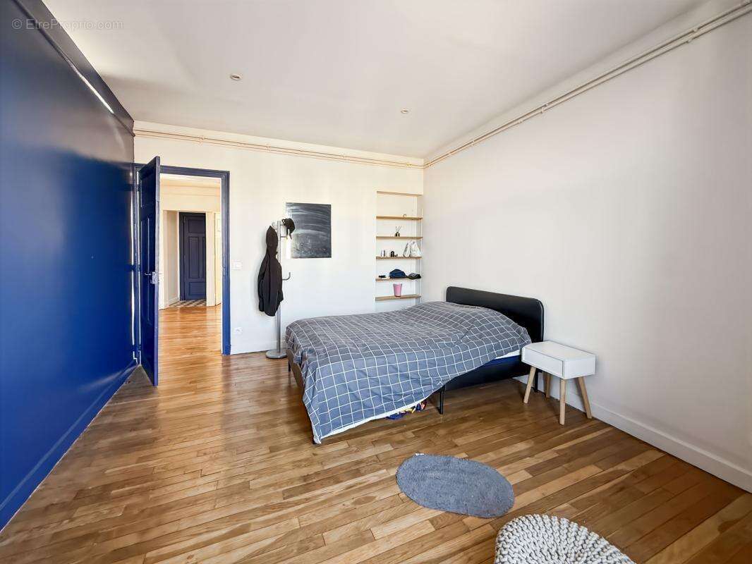 Appartement À Vendre T3 78m2 Hyper Centre de Reims - photo 8
