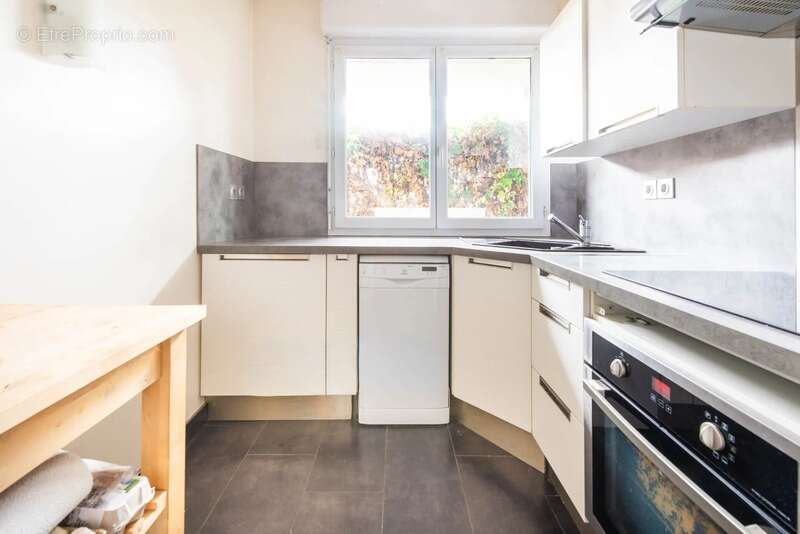 Appartement à SURESNES