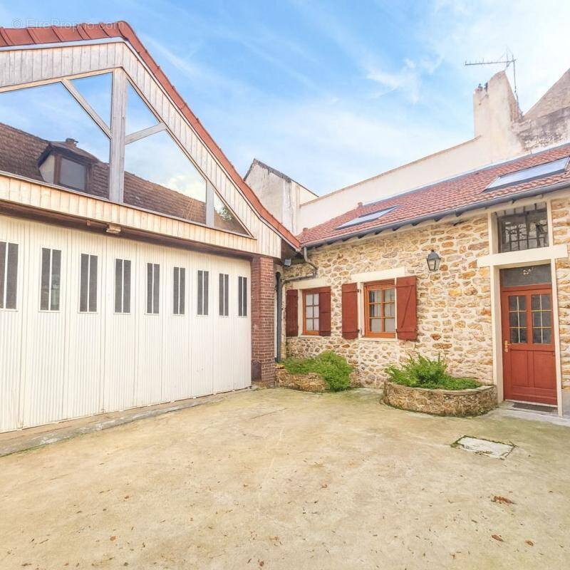 Maison à CHAMBOURCY