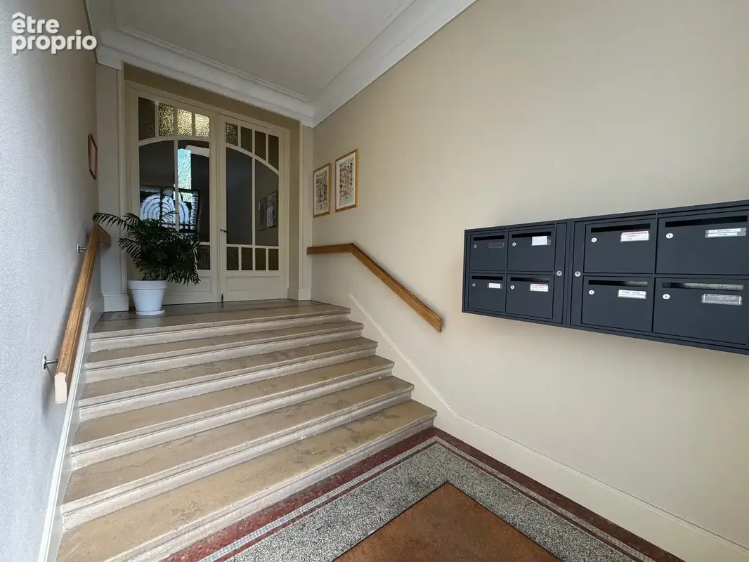 Nancy / parc sainte-marie f6 de 165m2 + ascenseur + garage + parking + caves + greniers - photo 14
