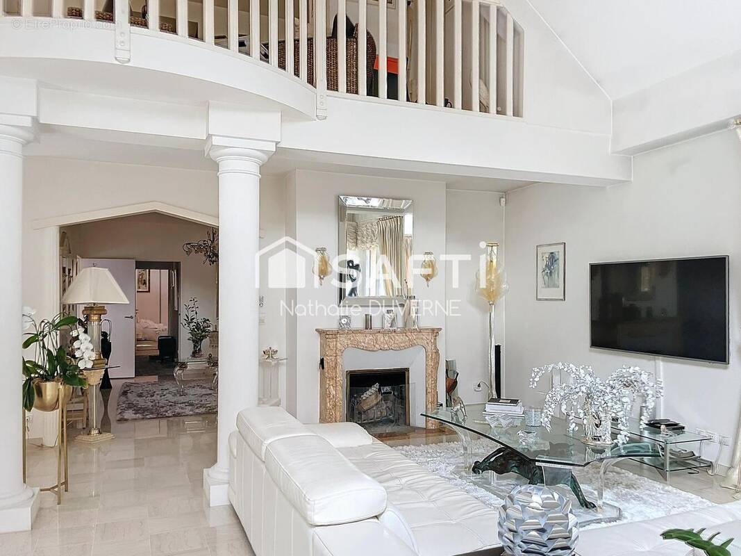 Photo 1 - Maison à ETIOLLES