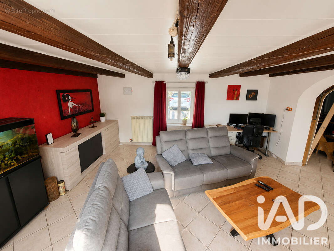 Maison 146 m² à Les Etangs  - photo 2