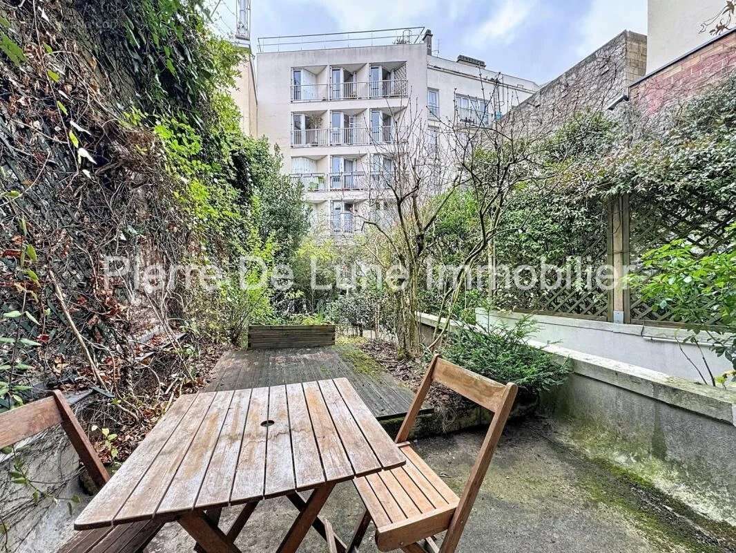 Appartement à PARIS-19E