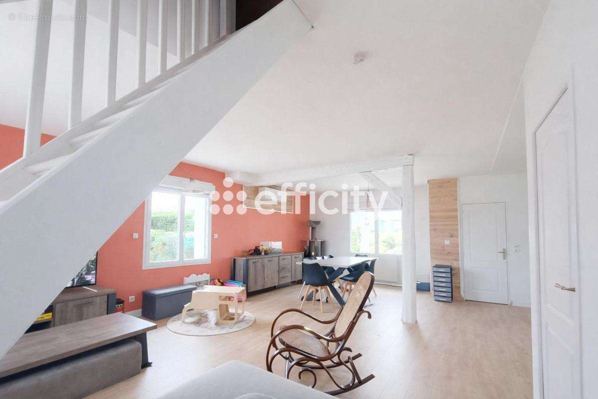 Maison à CHATELLERAULT