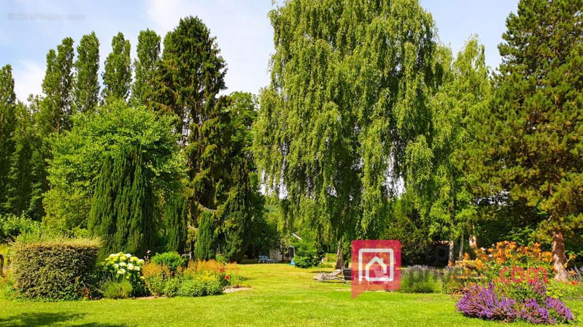 Maison à MERREY-SUR-ARCE