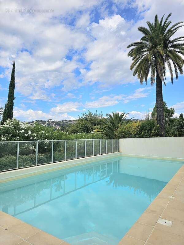 4 pieces dernier etage + terrasses - vue panoramique mer - chambrun - photo 30