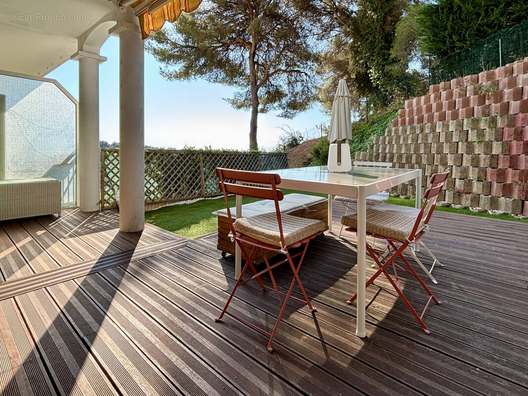 Appartement à ROQUEBRUNE-CAP-MARTIN