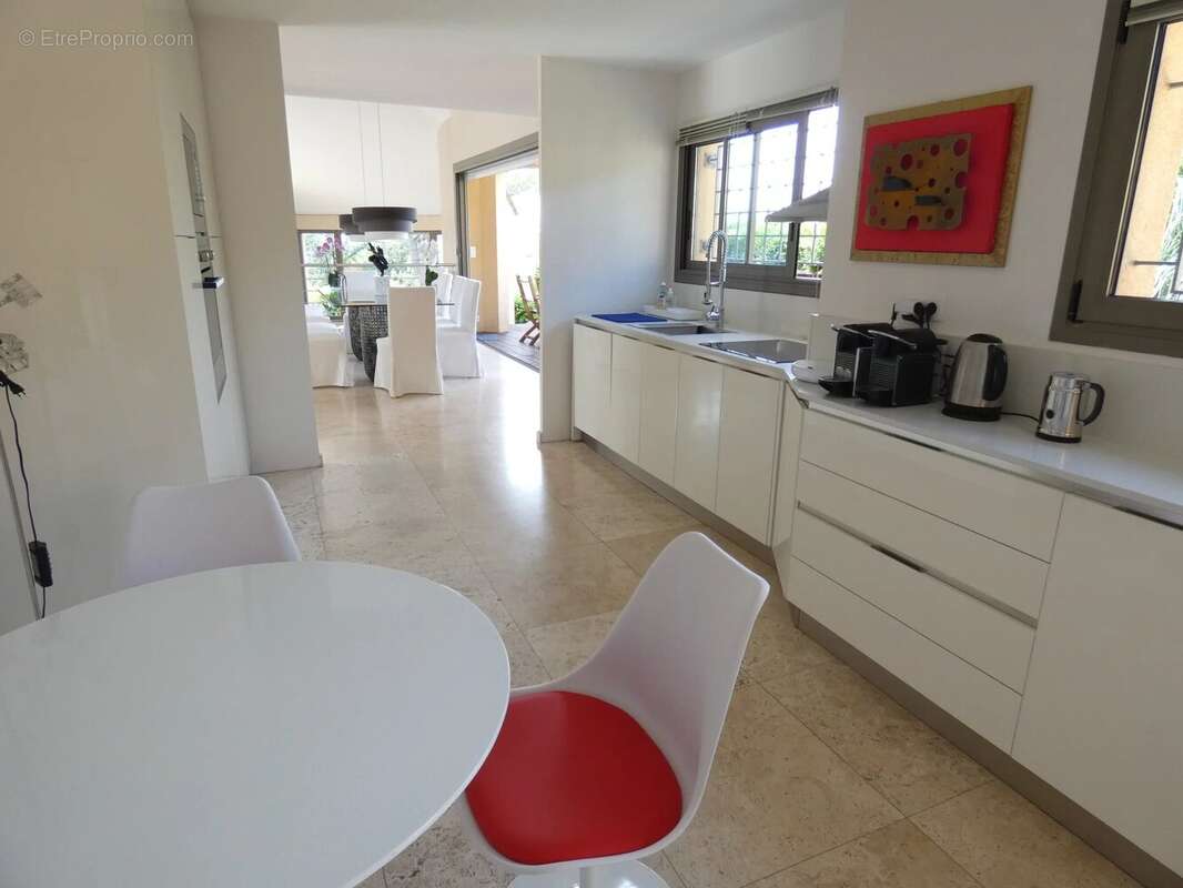Maison à MOUGINS
