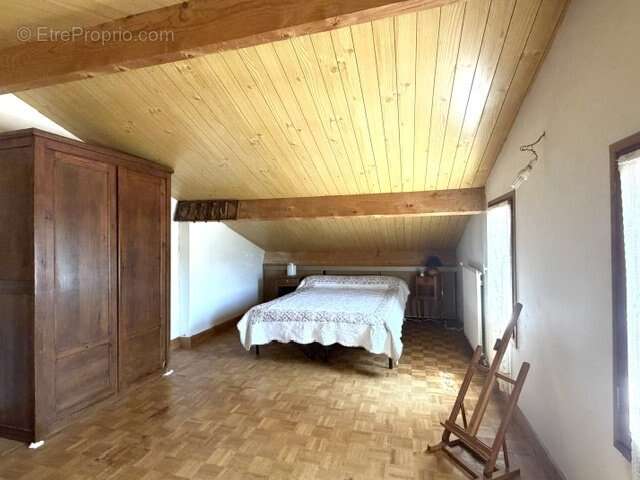 Maison 130 m² à Linars  - photo 9