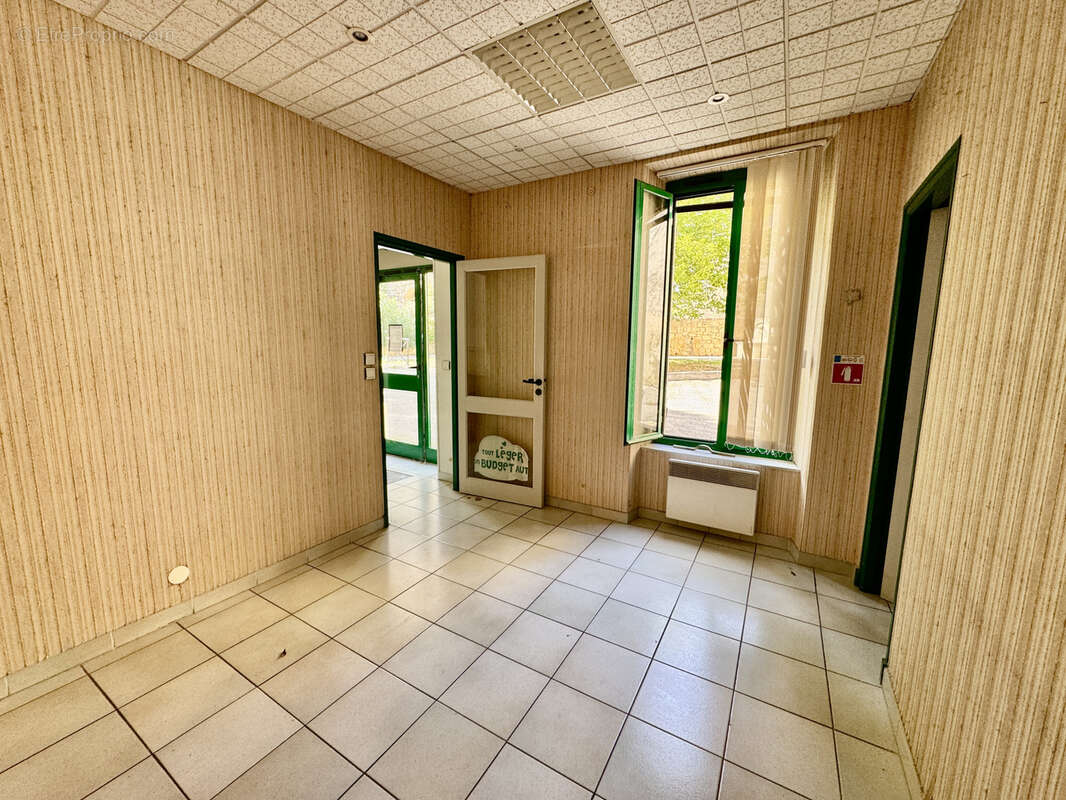 Appartement à LAUDUN-L&#039;ARDOISE