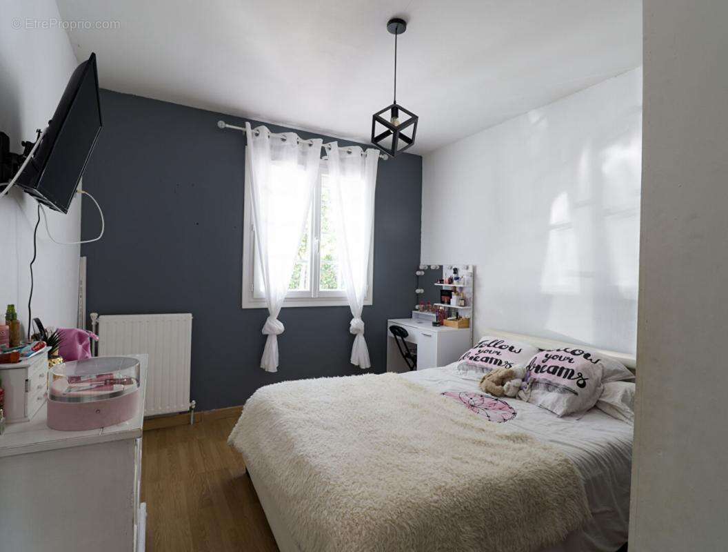 Maison à VIVIERS-LES-MONTAGNES