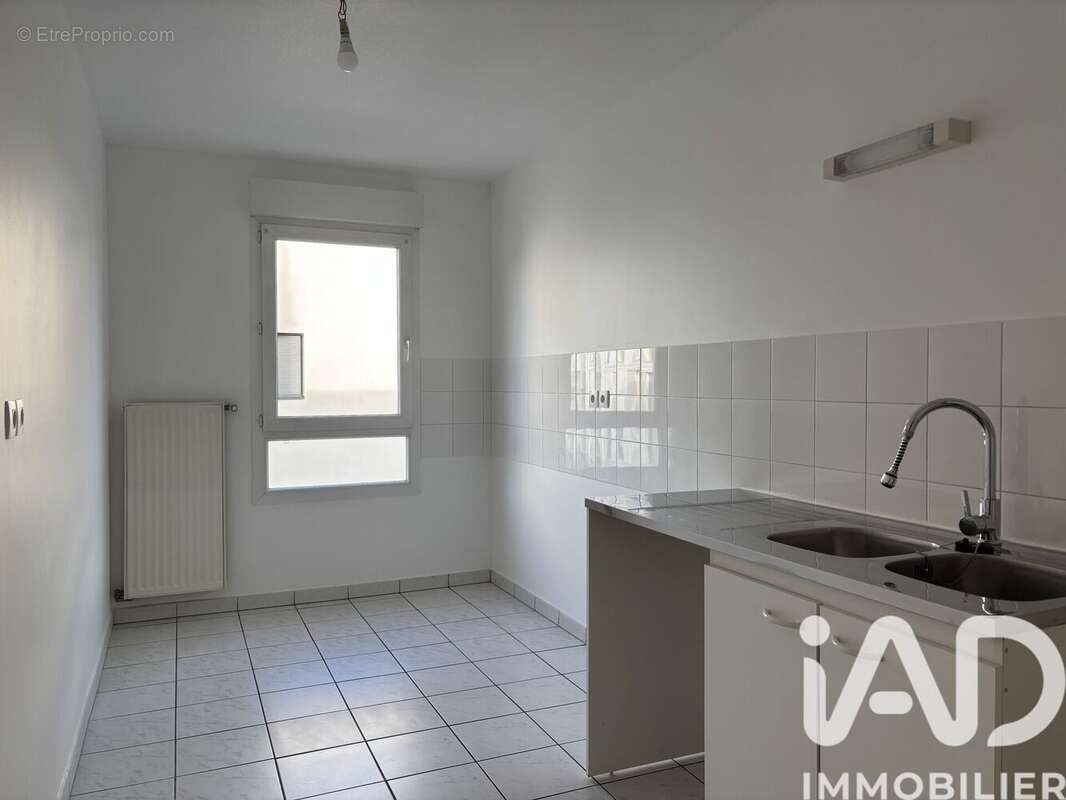 Photo 9 - Appartement à VILLEURBANNE