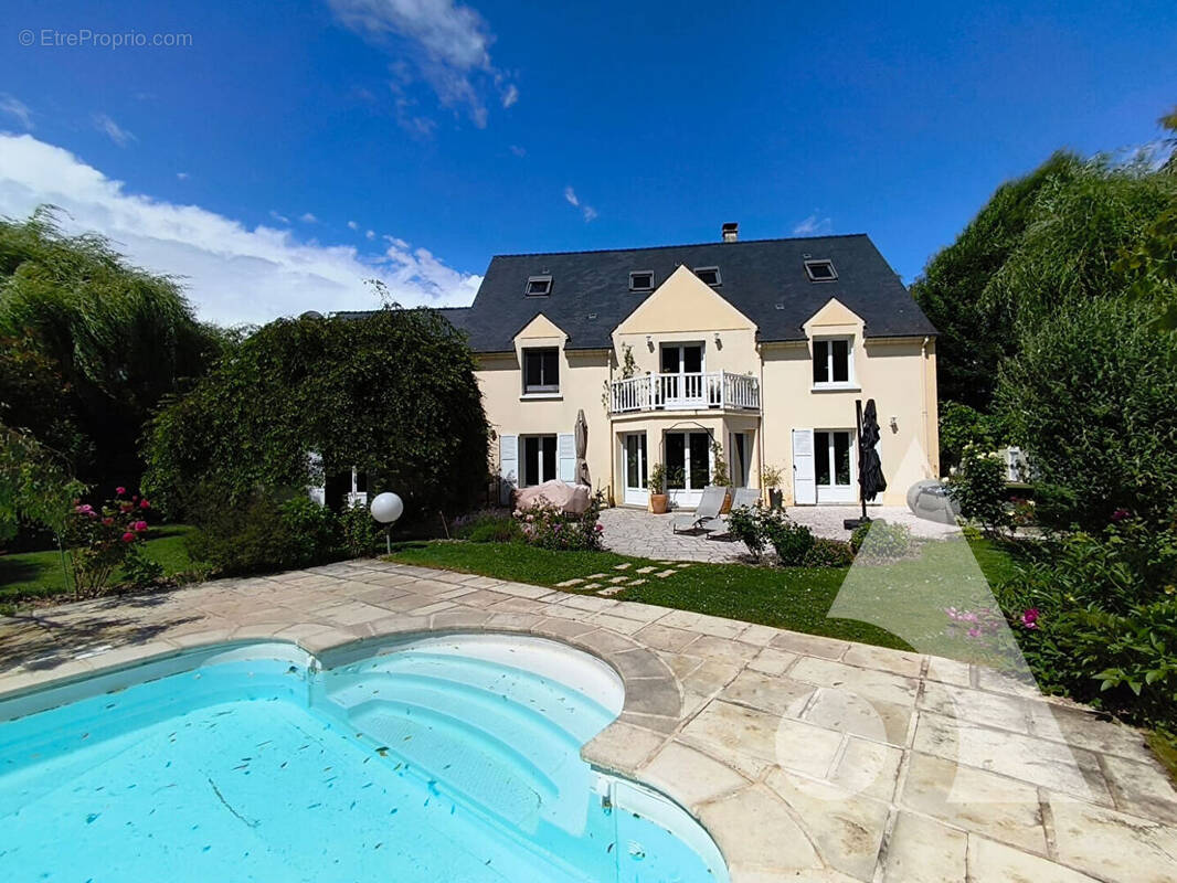 Maison à PIERREFONDS