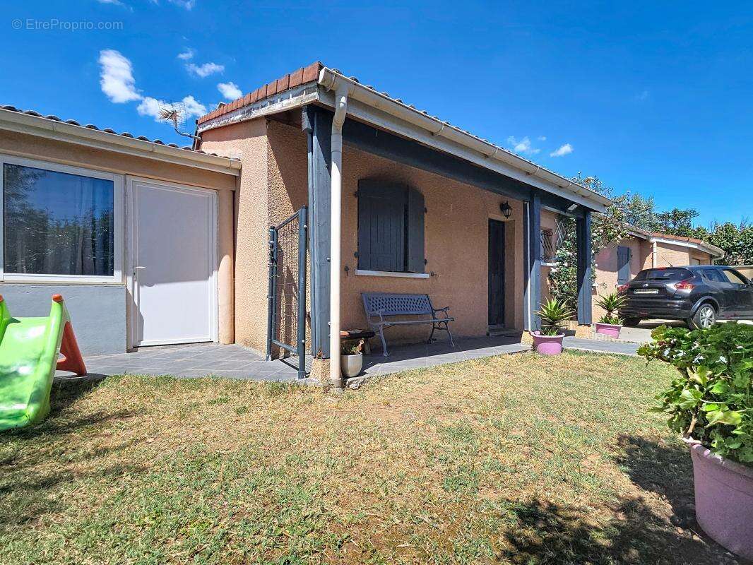 Maison - Plain Pied - 4 Chambres - Garage - Buanderie - Jardin - Piscine - photo 4