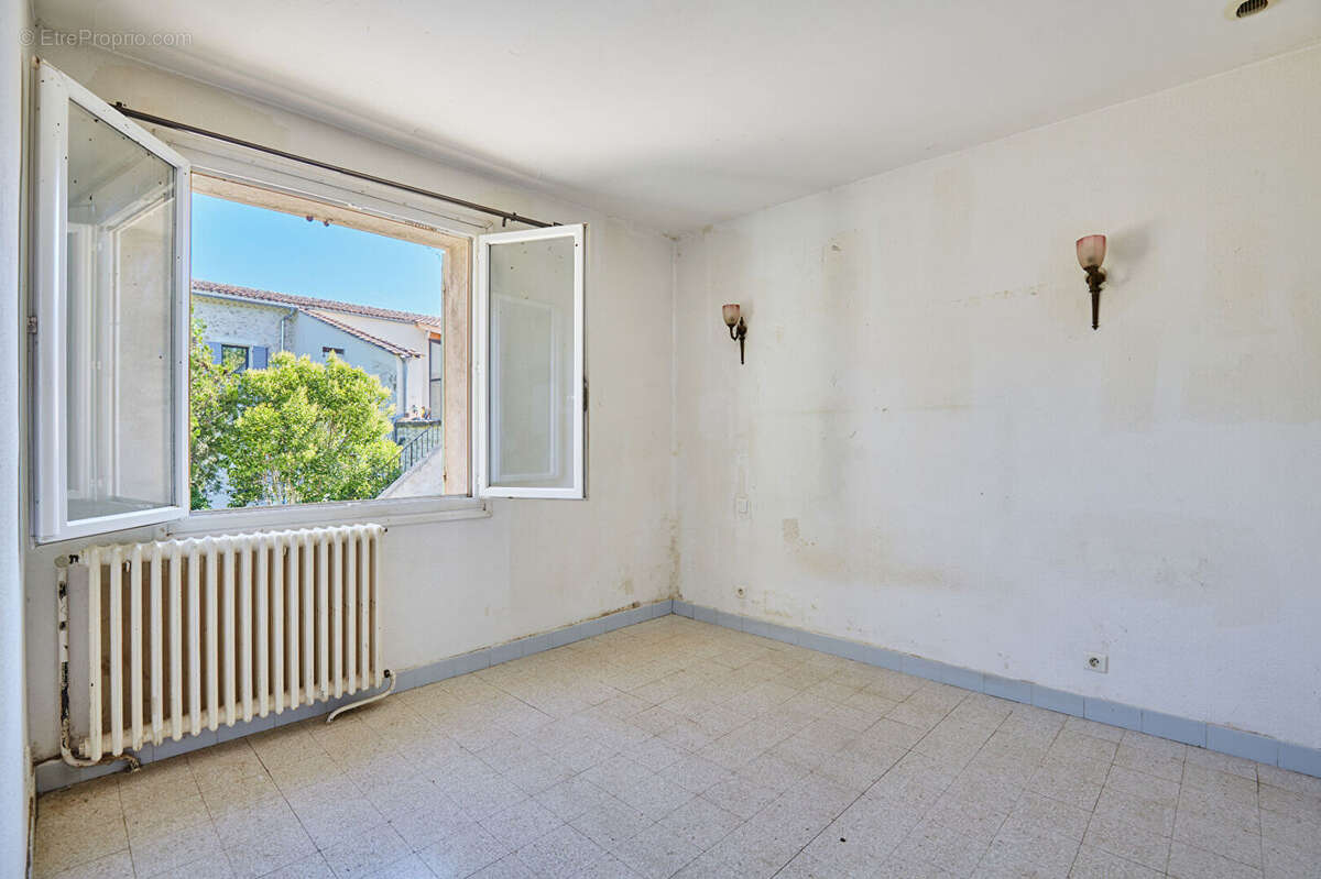 Maison à SAINT-CANNAT
