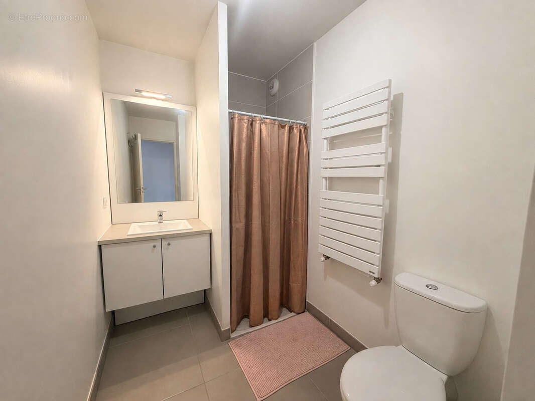 T2 avec deux terrasses et parking   Saint-Georges-d’Orques - photo 5