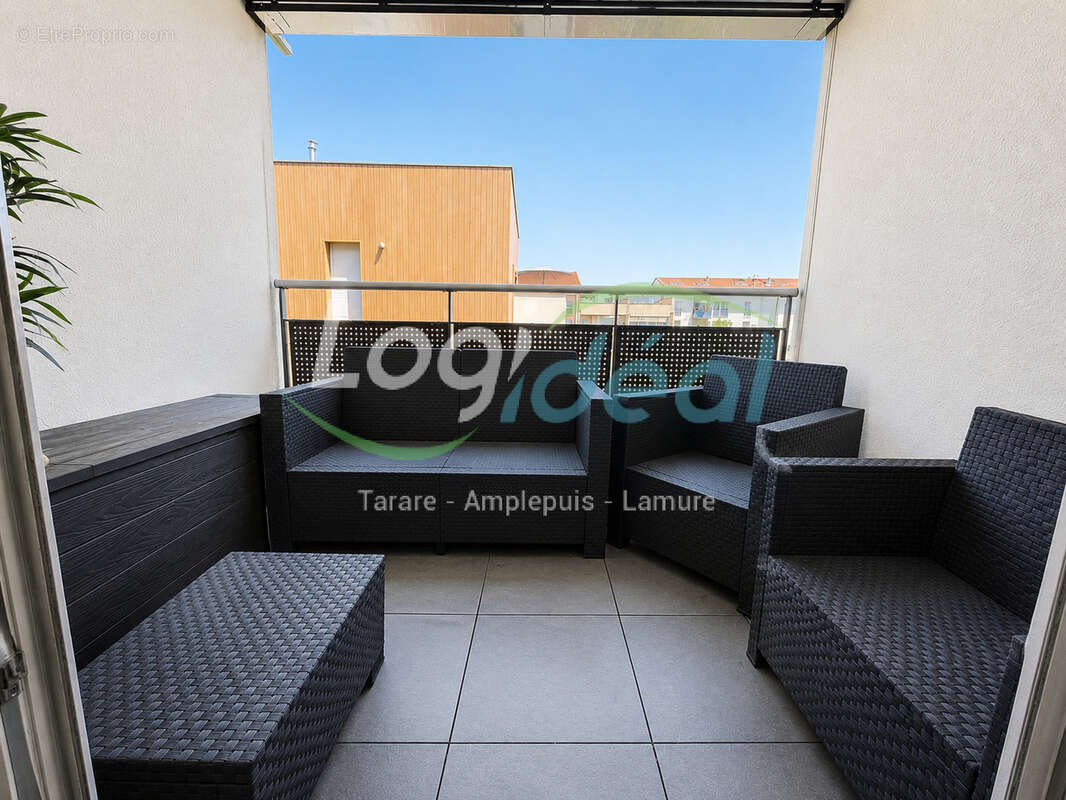 Appartement à MEYZIEU