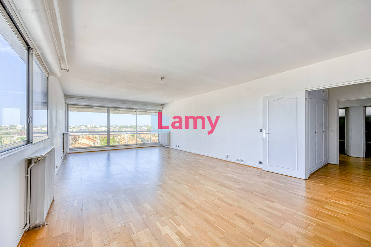 Appartement à BORDEAUX