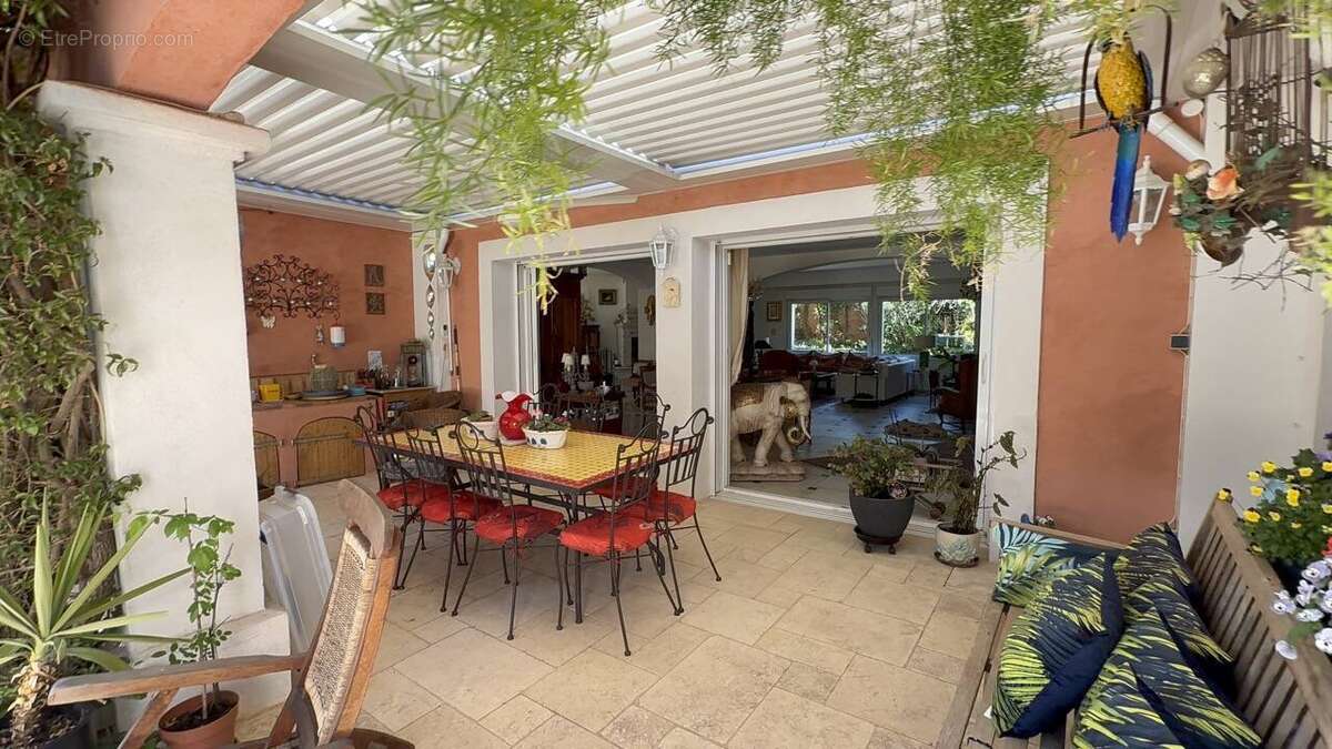 Maison à FREJUS