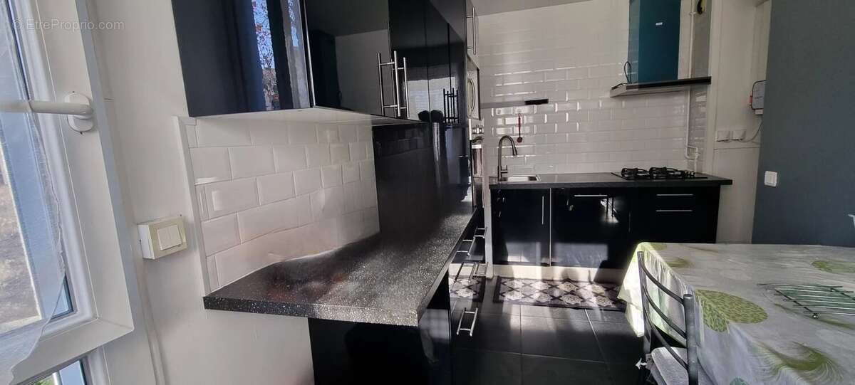 Appartement à MARSEILLE-15E