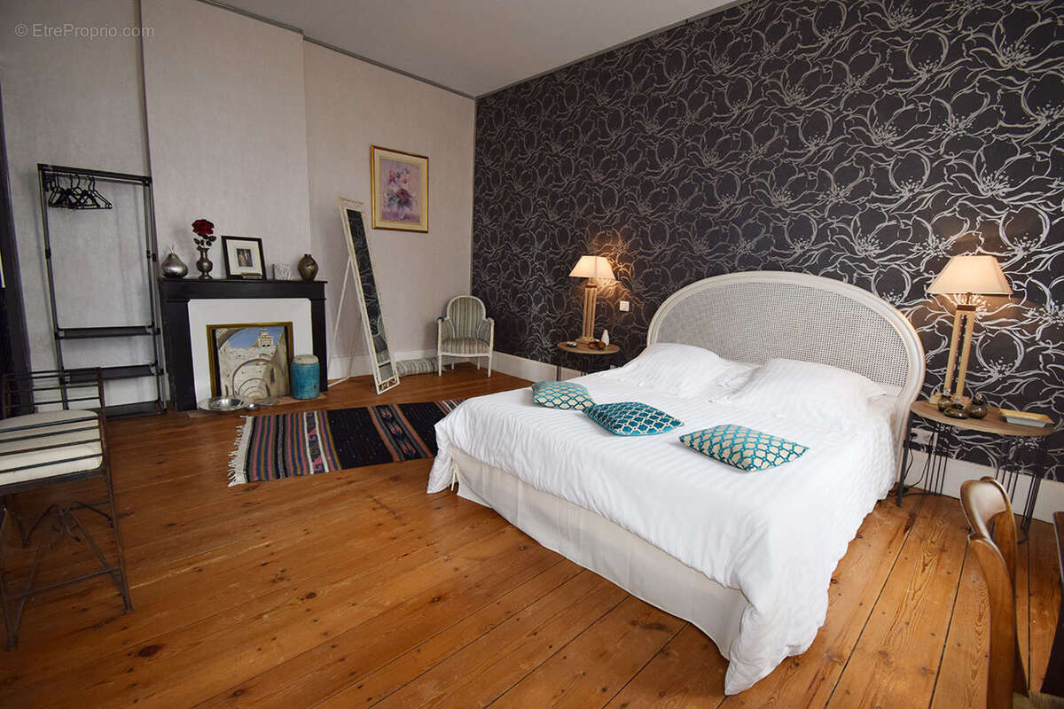 Maison à VILLENEUVE-SUR-LOT