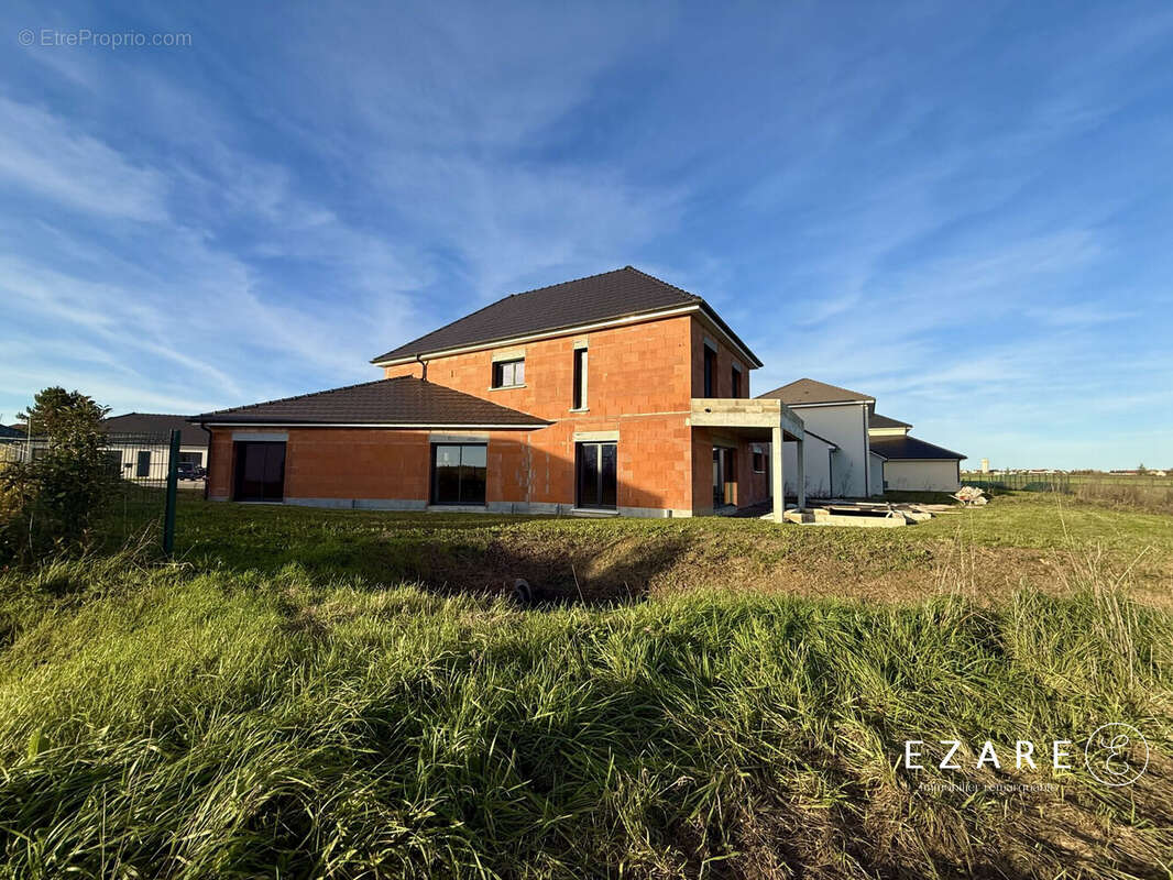Maison 220 m² à Varois-Et-Chaignot  - photo 5