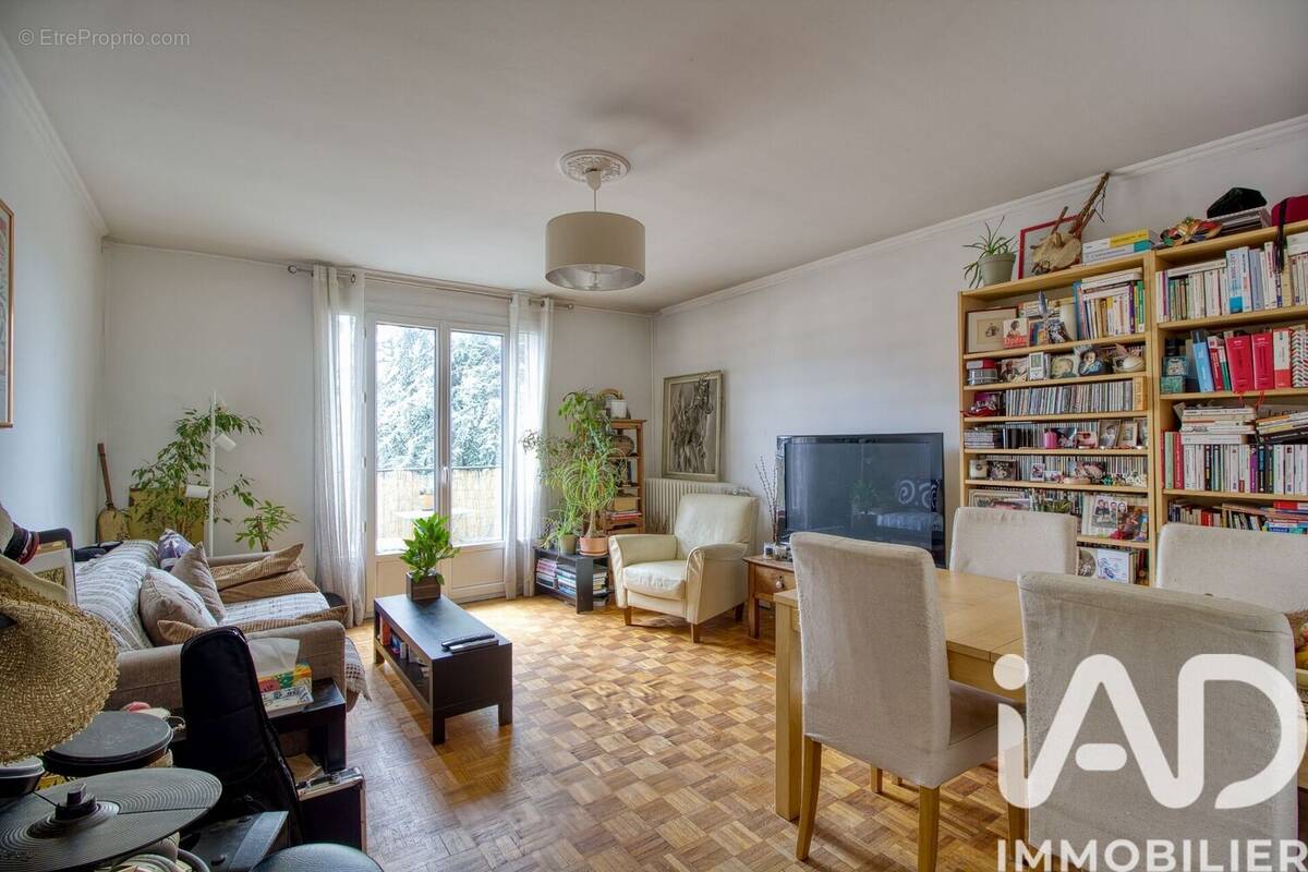 Photo 1 - Appartement à LES PAVILLONS-SOUS-BOIS