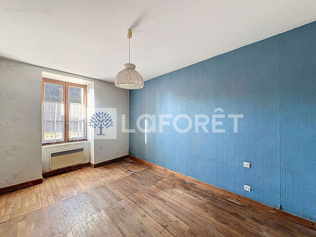 Maison à LA GRIMAUDIERE