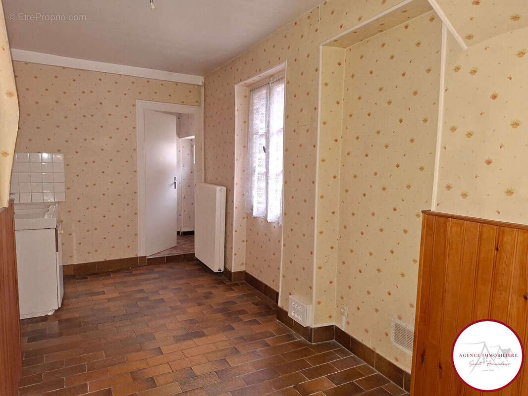 Appartement à SAINT-AMAND-MONTROND