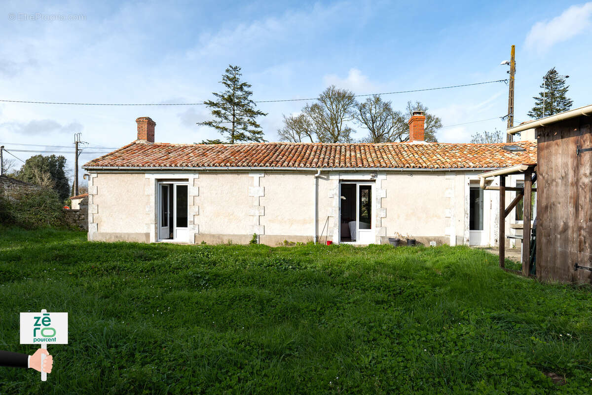 Maison à LAIROUX