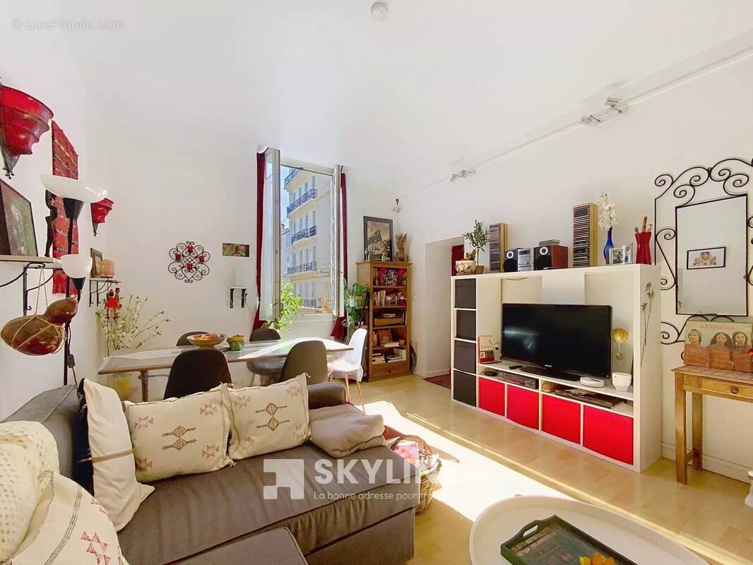 Appartement à MARSEILLE-6E