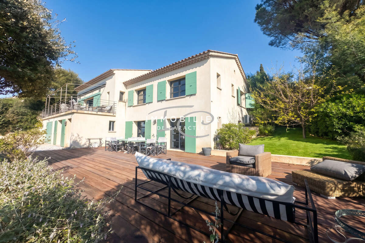 Maison à GASSIN