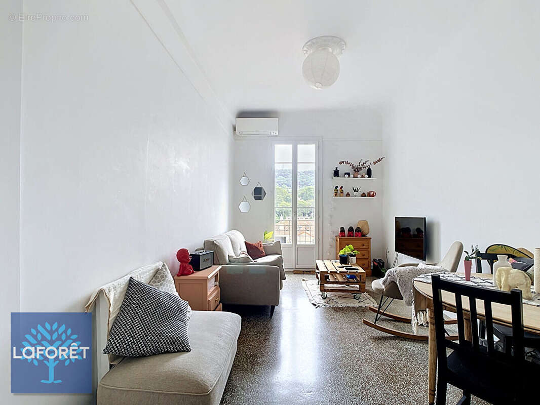Appartement à LE CANNET