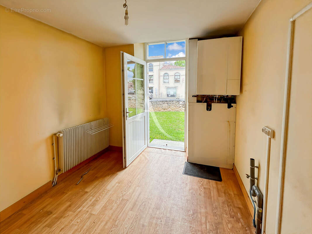 Maison à MONSEMPRON-LIBOS