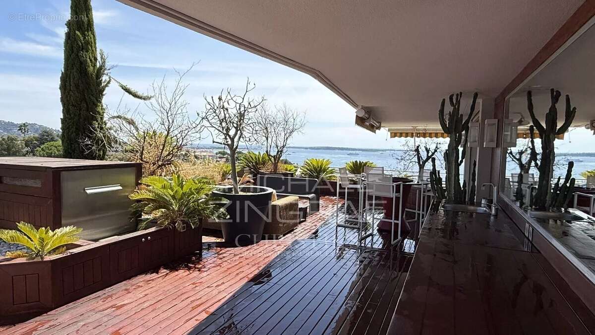Appartement à CANNES
