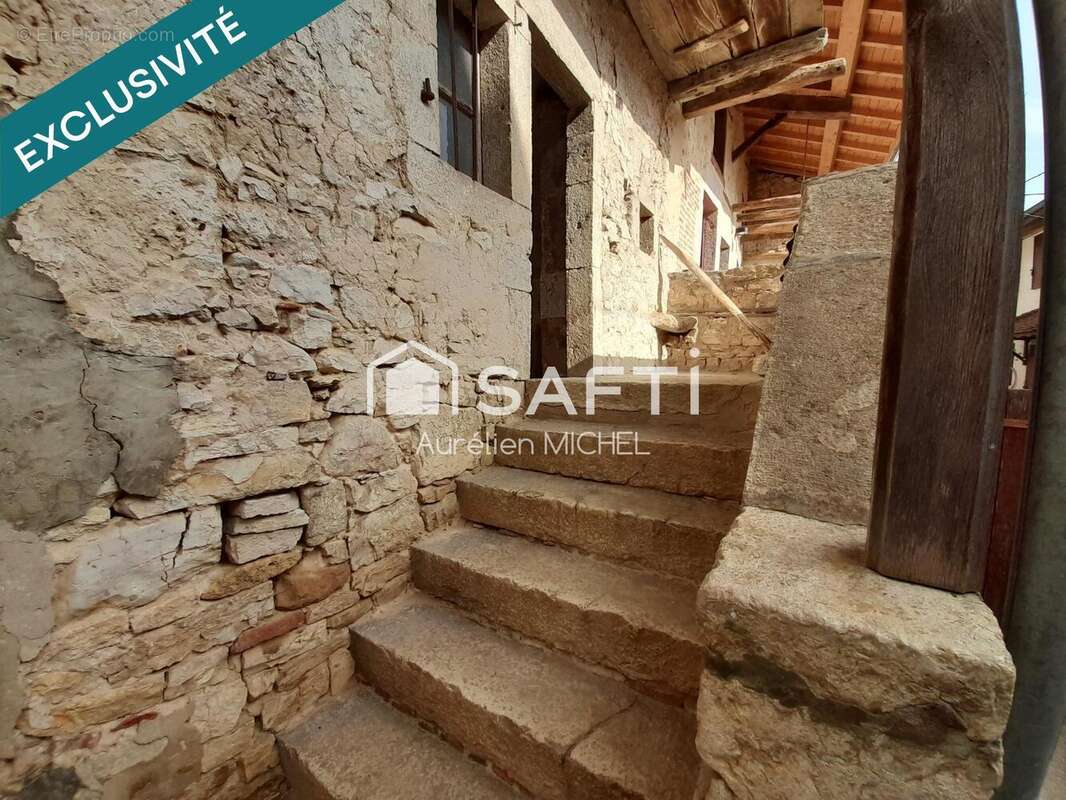 Photo 5 - Maison à JUJURIEUX