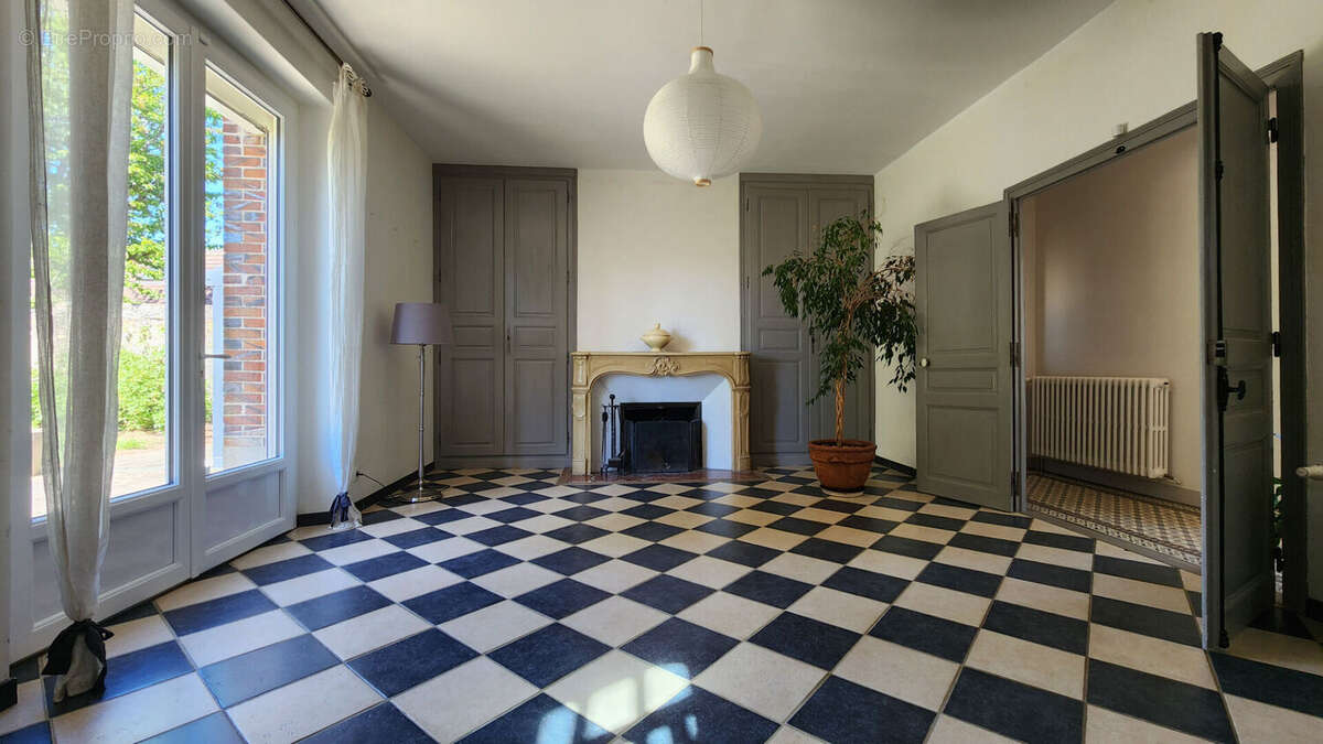 Maison à CHATEAUNEUF-EN-THYMERAIS