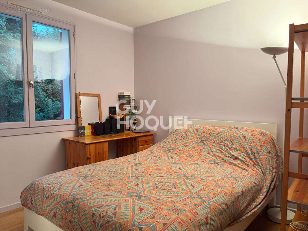 Maison à SAINT-PIERRE-DU-PERRAY