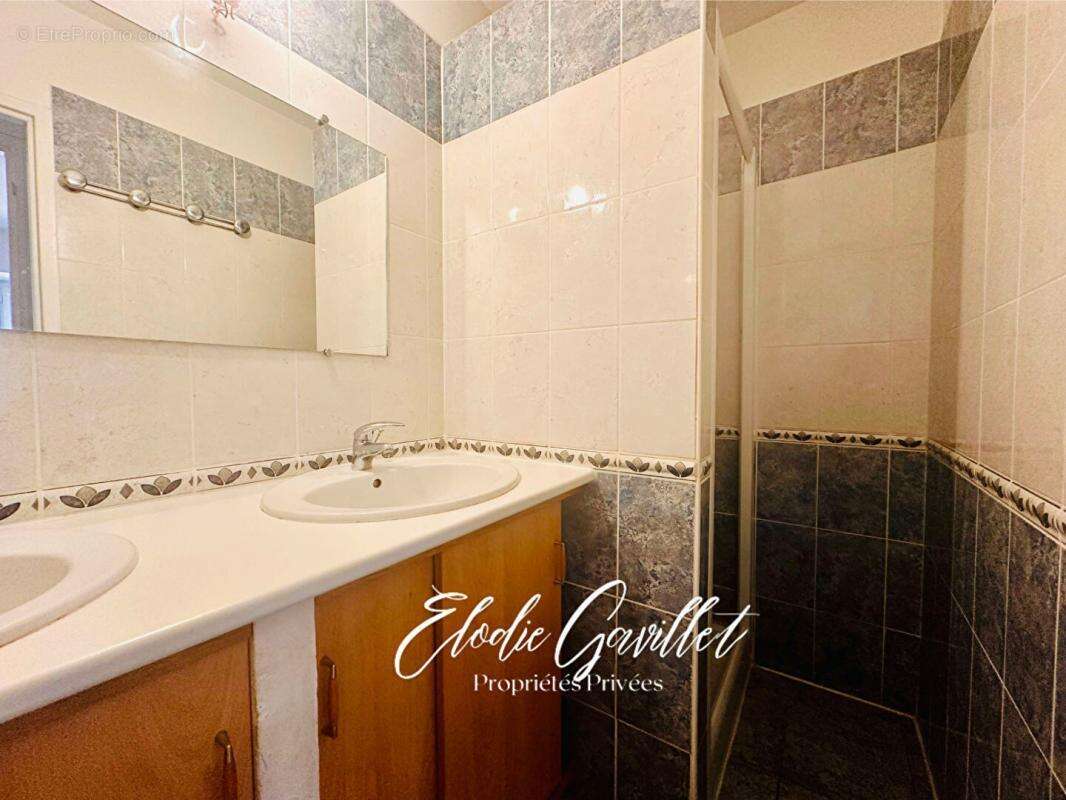 Maison à CUXAC-CABARDES