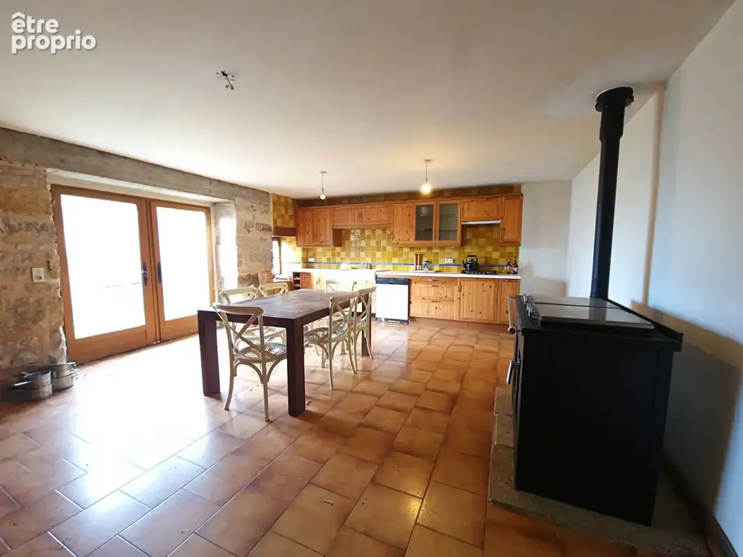 Maison et dépendances dans un hameau, proche de Verfeil - photo 9