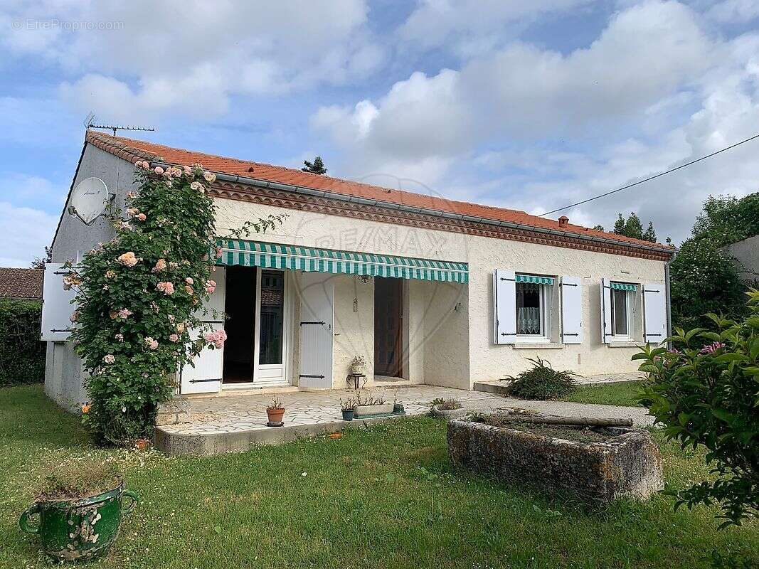 Maison à MESCHERS-SUR-GIRONDE