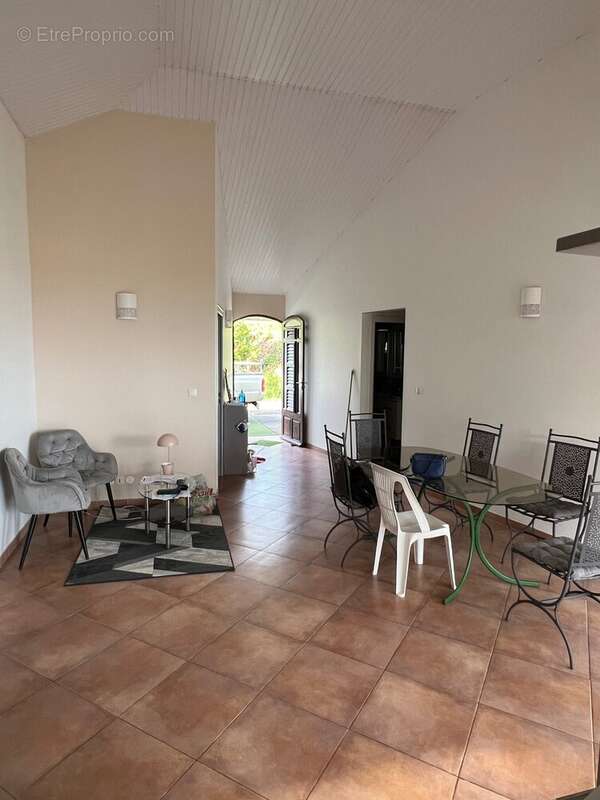 Maison à LE ROBERT