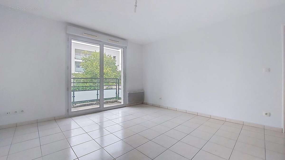 Appartement à LYON-8E