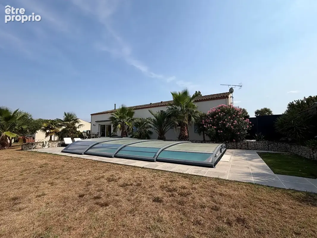 Exclusivité A 15min de Rochefort ou de Marennes : Saint Jean d'Angle, Maison 6 chambres, garage, piscine et jardin - photo 2