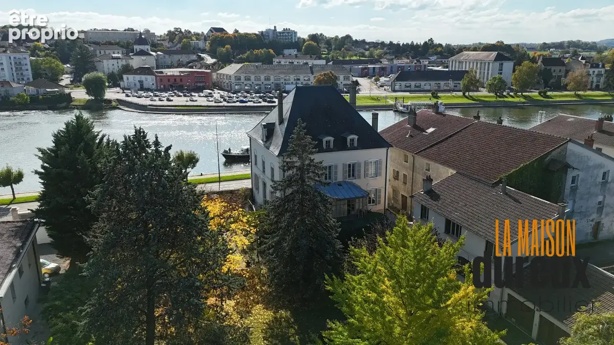 Maison 12 pièces 310 m² à vendre à Gray (70100) - photo 4