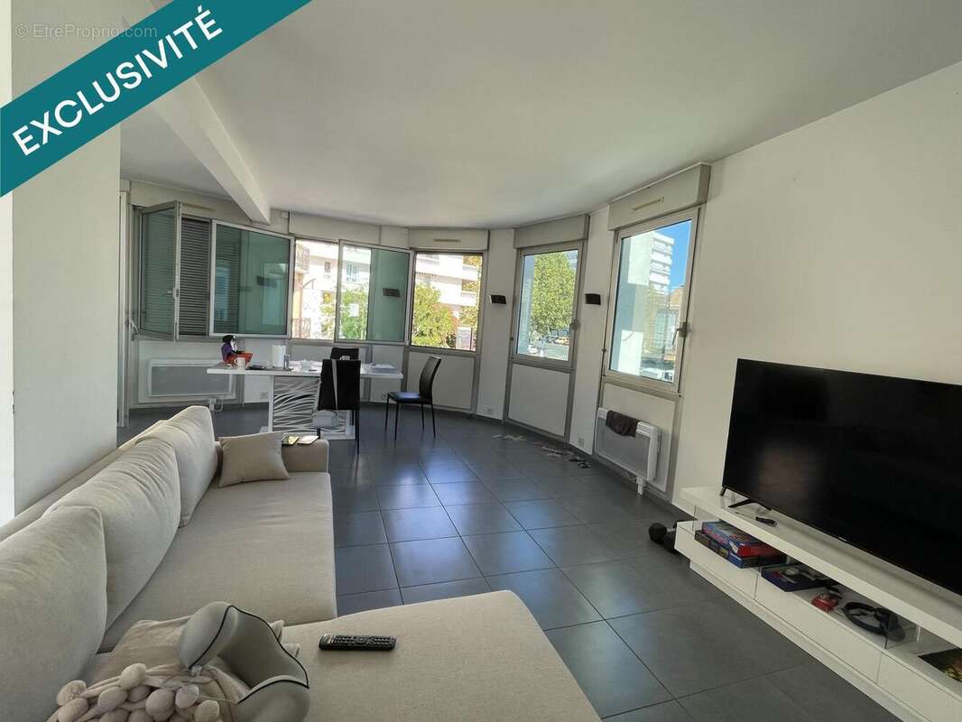 Photo 2 - Appartement à CUSSET
