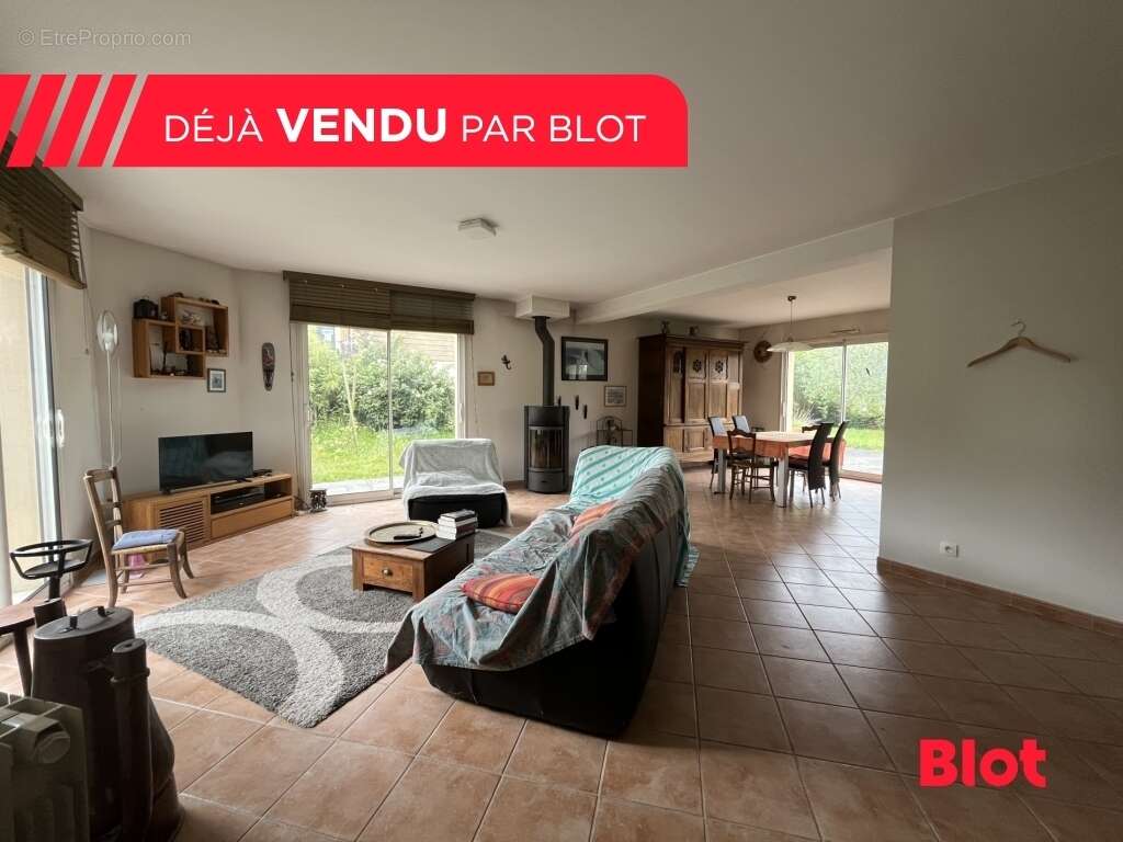 Maison à SAINT-THURIAL