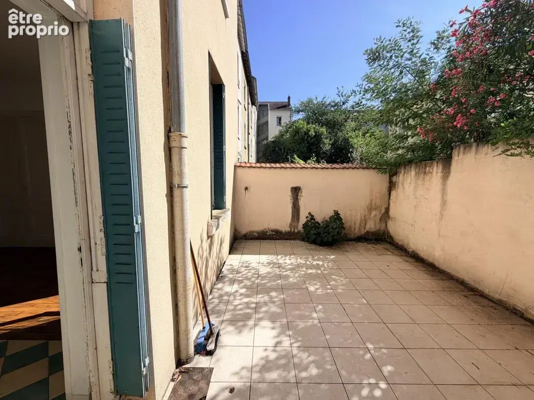 Appartement à LYON-8E