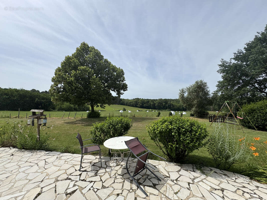 Maison à MEDILLAC